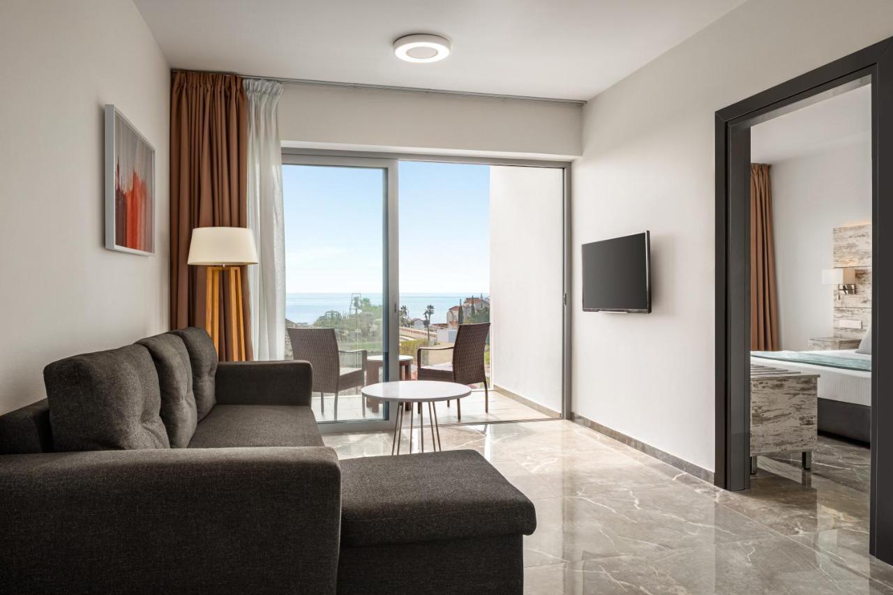 Ramada Hotel & Suites By Wyndham Αγία Νάπα Εξωτερικό φωτογραφία